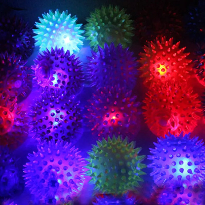 2021 Popular Glowing Rubber Small Dog Toy Squeak Flexible Interactive Puppy Toy Pet Products Dog Accessories Pug Kong Dog Toys